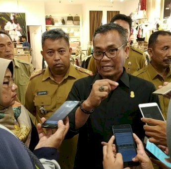 Avenua Tahan Ijazah Karyawan, DPRD Makassar Turun Tangan