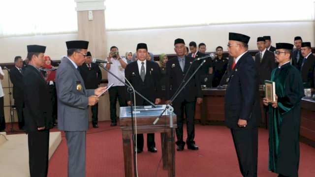 Lantik Ashari Radjamilo Sebagai Sekda, Ini Pesan Gubernur Sulsel