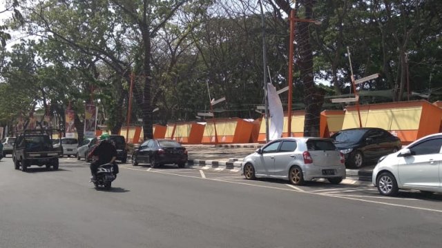 Kondisi PKL Center yang berada di Lapangan Karebosi, Jl. R.A Kartini, Kota Makassar, Selasa (23/10/2018).