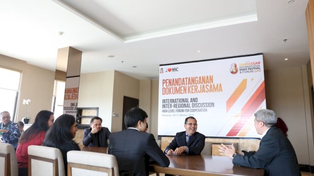 Wali Kota Makassar Teken MoU Dengan Singapura dan Amerika di Investment Forum
