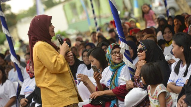 Anggota Komisi IX DPR RI, Aliyah Mustika Ilham bersama BKKBN menggelar sosialisasi Pengendalian Penduduk di Kelurahan Bara-Barayya, Kecamatan Makassar, Jumat (19/10/2018).