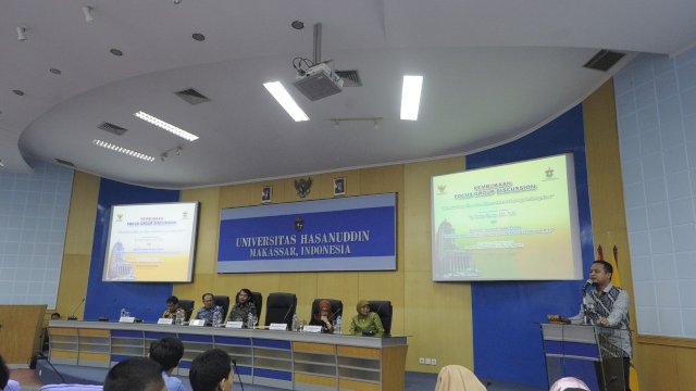 Wakil Gubernur Sulsel, Andi Sudirman Sulaiman saat memberikan sambutan pada Focus Group Discussion "Mewujudkan Pileg dan Pilpres Serentak yang beritegritas", di Fakultas Hukum Universitas Hasanuddin Makassar, Jumat (26/10/2018) kemarin.