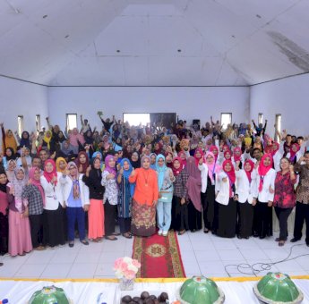 Aliyah Mustika Temui Warga Daratan Tinggi Jeneponto, Ini yang Dilakukan