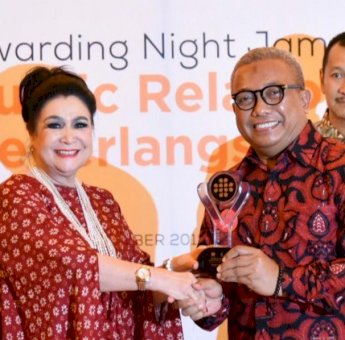 Kabag Humas Gowa Raih Penghargaan Insan PR 2018