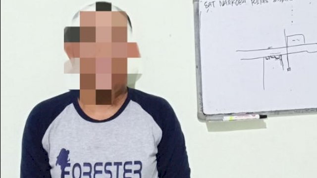 SHR (40) Oknum Pegawai Negeri Sipil yang diduga menyalahgunakan Narkotika jenis Sabu.