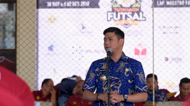 Bupati Gowa, Adnan Purichta Ichsan membuka turnamen Futsal Bupati Gowa Cup III di Lapangan Maestro Futsal, Kompleks Gedung H Bate, Jum'at (30/11/2018).