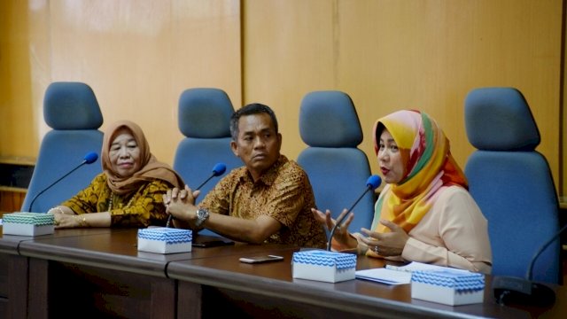 Anggota DPRD Kota Makassar Sampara Syarif dan Sinta Mashita Molina menerima kunjungan Anggota DPRD Kota Parepare, Jumat (21/09/2018).