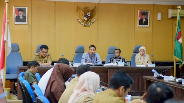 Rapat Gabungan Komisi DPRD Makassar membahas Gudang Dalam Kota, Selasa (25/09/2018).