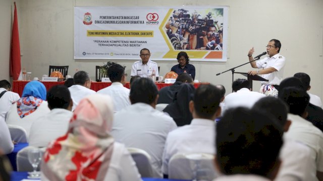 Temu wartawan media cetak, elektronik dan OPD se-kota Makassar di hotel Asyra, Rabu (07/11/2018).