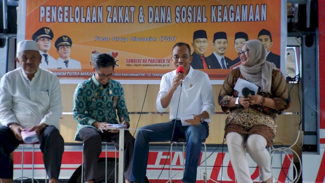 DPRD Makassar gelar Sosialisasi Rancangan Peraturan Daerah Pengelolaan Zakat di Pesantren IMMIM, Kamis (15/11/2018).