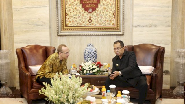 Deputi Head of Mission Director General for Economics Affairs and Global Issues Germany, Hendrik Barkeling termui Wali Kota Makassar, Mohammad Ramdhan Pomanto, Senin (26/11/2018).