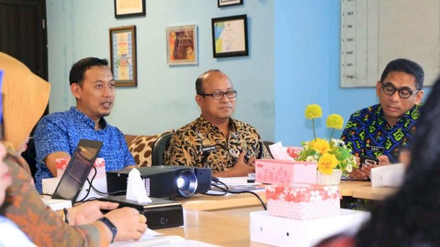 Pertemuan Lintas Sektor Dinas Pengendalian Penduduk dan Keluarga Berencana kota Makassar, Kamis (01/11/2018).