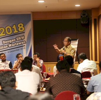 Buka UKW PWI Sulsel, Danny Ajak Media Netral Perangi Hoax