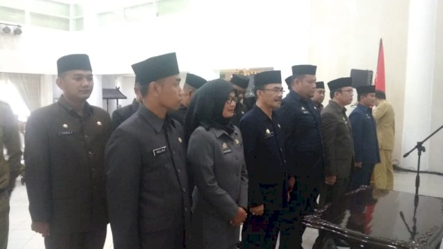 14 Sekretaris Camat lingkup Pemkot Makassar dilantik di Baruga Anging Mammiri, Rumah Jabatan Wali Kota Makassar, Senin (10/12/2018).