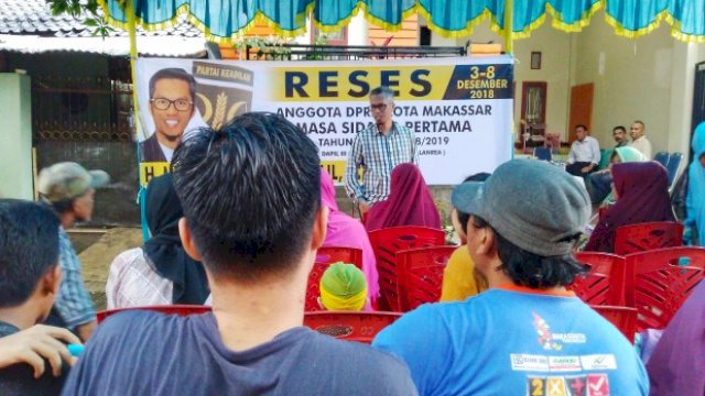 Wakil Ketua Komisi B DPRD Kota Makassar, Iqbal Djalil menggelar Reses di Kelurahan Sudiang Raya, Kecamatan Biringkanaya, Rabu (05/12/2018).