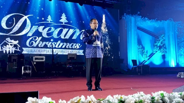 Wali Kota Makassar, Moh. Ramdhan Pomanto memberikan sambutan pada Natal Akbar Filadelfa 2018, di Ball room Upper Hills, Jl. Metro Tanjung Bunga, Selasa (25/12/2018).