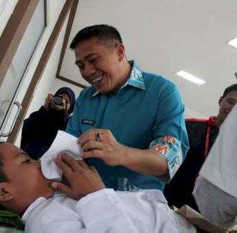 PMI Makassar dan Alfamidi Gelar Sunatan Massal Gratis