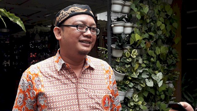  Iu Rusliana (Ketua Pimpinan Wilayah Pemuda Muhammadiyah Jawa Barat)