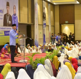 Berikan Dukungan ke Aliyah Mustika, AHY Temui Ribuan Ketua Majelis Taklim se-Kota Makassar