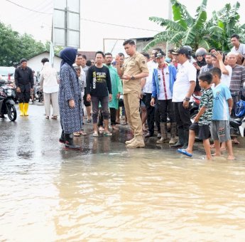 Warga Camba-Camba Menolak Dievakuasi, Adnan : Pastikan Pasokan Makanan Tercukupi