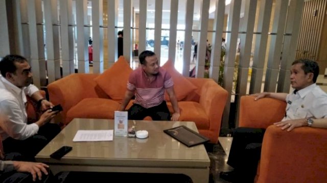 Kepala Perum Bulog Divre Sulselbar, Mansyur menemui Wakil Gubernur Sulsel, Andi Sudirman Sulaiman, Rabu (23/01/2019).