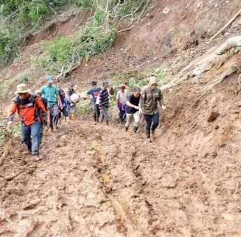 Perjuangan Priska Paramita Adnan Dalam Menyalurkan Bantuan Korban Longsor di Bungaya