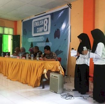 Pendidikan Bahasa Inggris UMI Gelar English Camp di MAN 2 Makassar