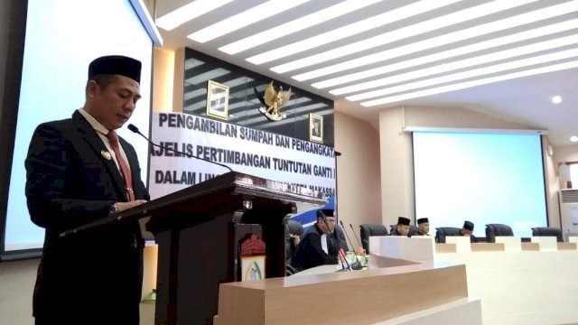Wakil Wali Kota Makassar, Syamsu Rizal (Deng Ical) memberikan arahan pada pelantikan Majelis Pertimbangan Tuntutan Ganti Rugi, di Kantor Balaikota Makassar, Rabu (06/02/2019).