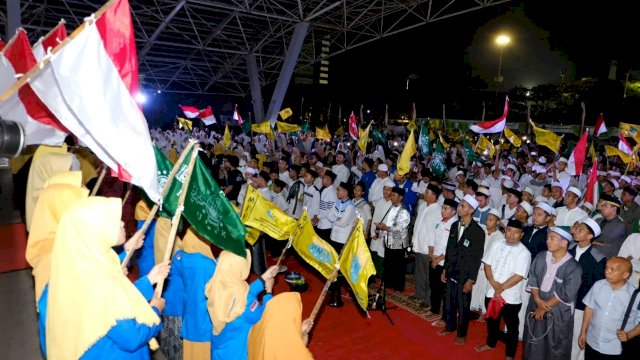 Istighosah Kebangsaat yang diwelenggarakan oleh pPengurus Koordinator Cabang Pergerakan Mahasiswa Islam Indonesia (PKC PMII) Sulawesi Selatan, di Lapangan Karebosi Makassar, Minggu (10/02/2019)
