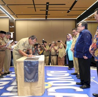 Kepala Daerah se-Indonesia Deklarasikan Makassar Sebagai Komitmen Tuntaskan Sanitasi