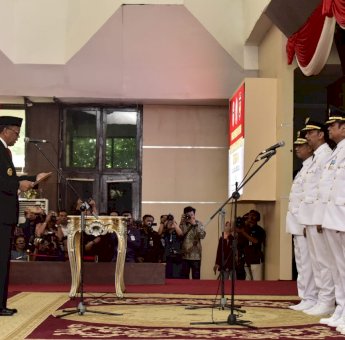 Nurdin Abdullah Lantik Bupati-Wakil Bupati Wajo dan Luwu