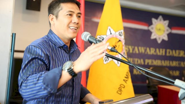 Wakil Wali Kota Makassar, Syamsu Rizal (Deng Ical) memberikan sambutan pada pembukaan Musda AMPI Makassar ke V, Minggu (17/02/2019).