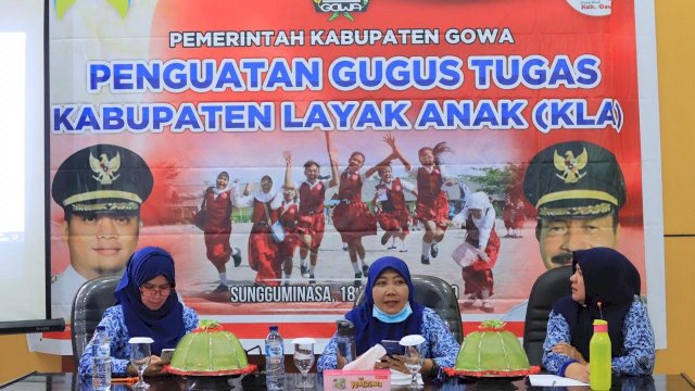 Rapat penguatan gugus tugas KLA untuk memenuhi persyaratan teknis non fisik Kota/Kabupaten Layak Anak Tahun 2019, di Ruang Rapat Bappeda Gowa, Senin (18/02/2019).