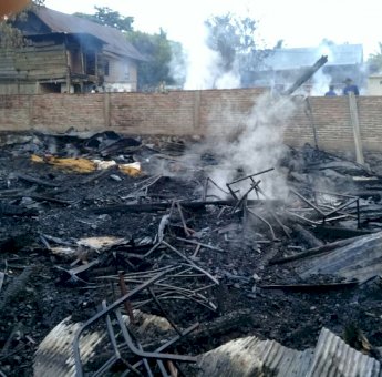 ‘Si Jago Merah’ Habiskan Empat Rumah di Liliriaja Kabupaten Soppeng