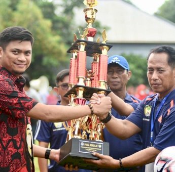Adnan Harap Turnamen Sepak Bola Bupati Gowa Cup Lahirkan Talenta Seperti Samsul Khairudin dan Iqbal Samad