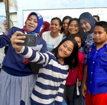 Temui Aliyah Mustika, Tomas Ujung Tanah Sampaikan Kerinduan Warga Kepada IAS