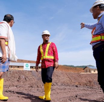 Andi Sudirman Tinjau Akses Jalan Bandara Buntu Kuni