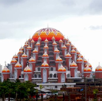 Masjid 99 Kubah Segera Difungsikan