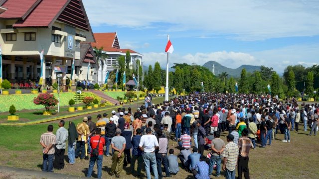 Lantik 1.566 Linmas Pemilu 2019, Ini Pesan Sekda Soppeng