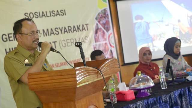 Kepala Dinas Kesehatan Kabupaten Kepulauan Selayar, dr. Husaini, memberikan sambutan pada Sosialisasi Germas yang digelar Komisi IX DPR RI bersama Kementrian Kesehatan, Selasa (19/03/2019).