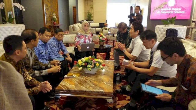 Pertemuan antara Balitbanda Sulsel, dengan CEO Uwajima Project Inc., Kenichi Kiwada dan Corporate Officer Spesialis Sales Divisi Vice President, Yoshiyuki Miumura di Baruga Lounge, Kantor Gubernur Sulsel, Selasa (19/03/2019).