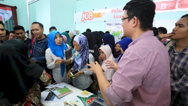 Job Fair Serawak Malaysia bekerjasama dengan Pemprov Sulsel di Aula Balai Latihan Kerja Makassar, Selasa (26/03/2019).