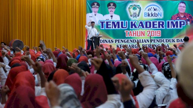 Temu Kader IMP KB PPKB Kabupaten Gowa di Gedung D'Bollo, Minggu (31/03/2019).