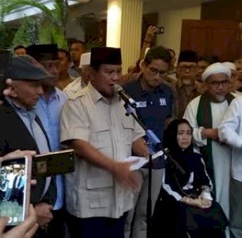 Didampingi Sandiaga, Prabowo Deklarasi Kemenangan Pilpres 2019