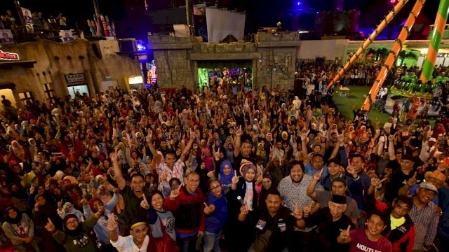 Jelang Pemilu, Aliyah Kumpulkan Ribuan Tim Pemenangan di Trans Studio Makassar