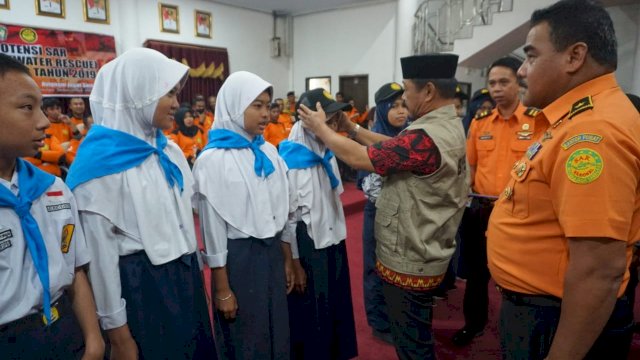 Pembukaan pelatihan pengetahuan Potensi SAR di Permukaan Air, berlangsung di Baruga Karaeng Pattingalloang, Kantor Bupati Gowa, Kamis (04/04/2019).