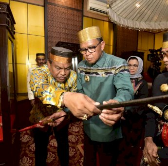 Gubernur Sulsel Terkesima Dengan Peninggalan Kerajaan Bone