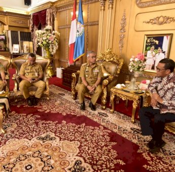 Tumbuhkan Ekonomi Daerah Terpencil, Gubernur Sulsel Akan Bangun Jalan Ke Bantilan Lutim