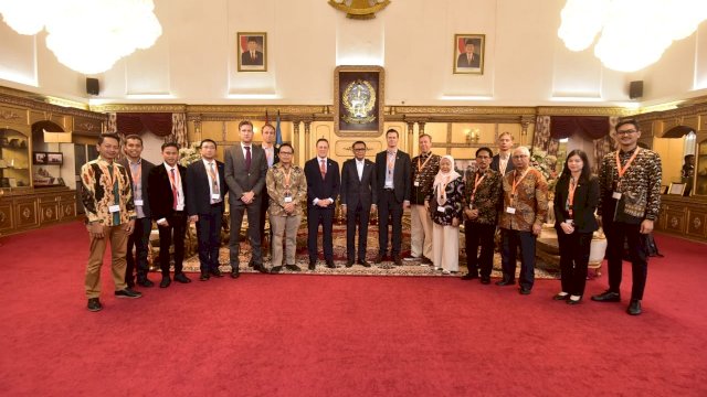 Nurdin Abdullah Tawarkan Investor Belanda Bangun Instalasi Air Bersih di Sulsel