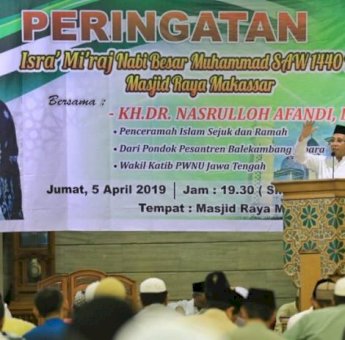 Danny Pomanto Hadiri Isra&rsquo; Mi&rsquo;raj Nabi Muhammad SAW di Mesjid Raya Makassar